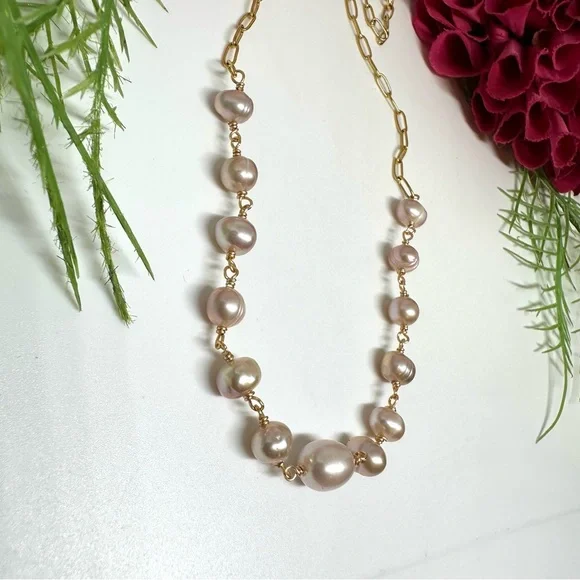 NEW⚜️Blush Freshwater Pearl Hand Linked Necklace - Picture 3 of 6
